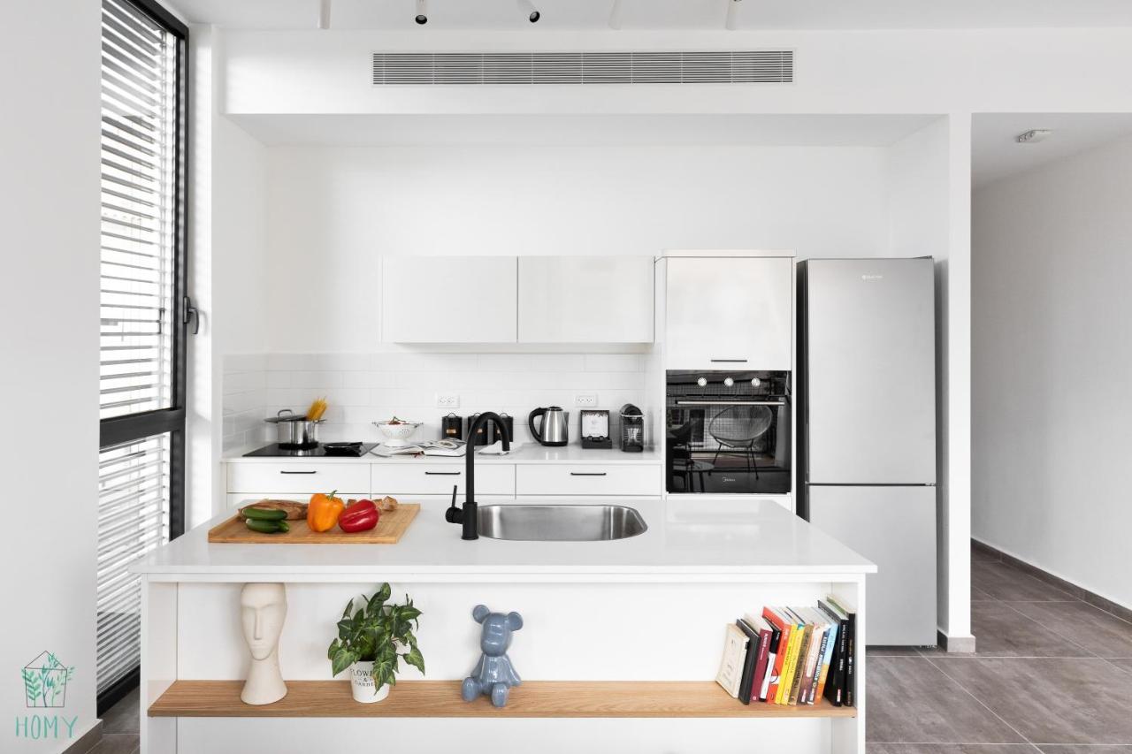 Carmel Market - Exclusive Collection - By Homy Apartment *